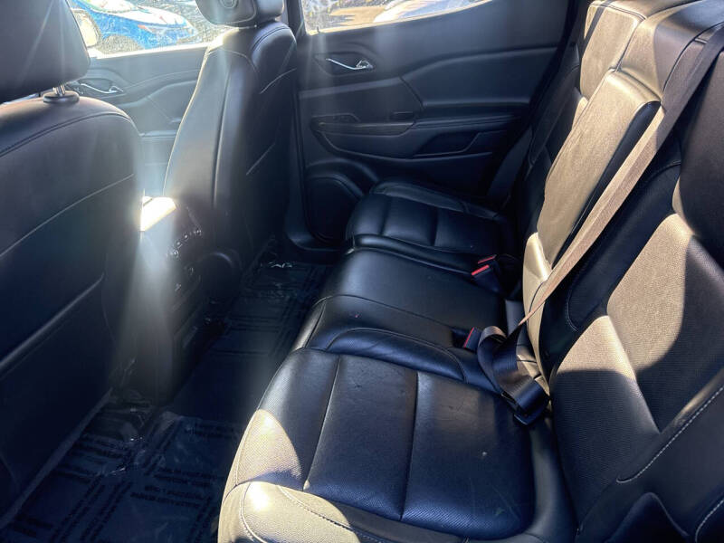 2019 GMC Acadia SLT-1