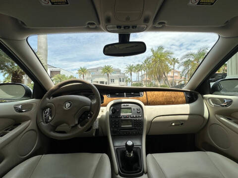 2003 Jaguar X-Type 2.5