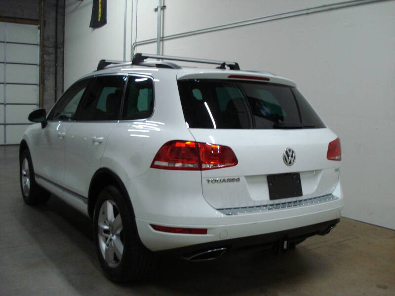 2013 Volkswagen Touareg TDI Sport