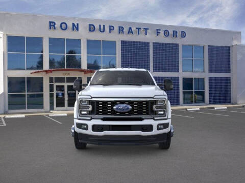 2026 Ford F-450 Super Duty Platinum