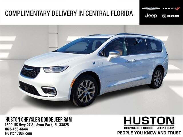 2024 Chrysler Pacifica Plug-In Hybrid Pinnacle