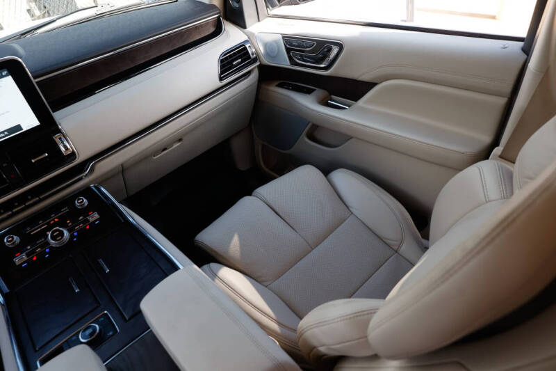 2021 Lincoln Navigator L Reserve