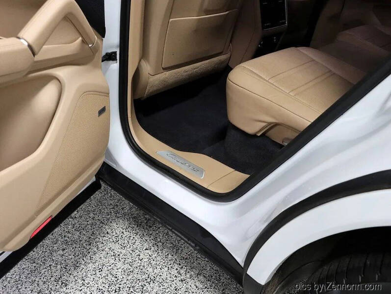 2020 Porsche Cayenne Coupe