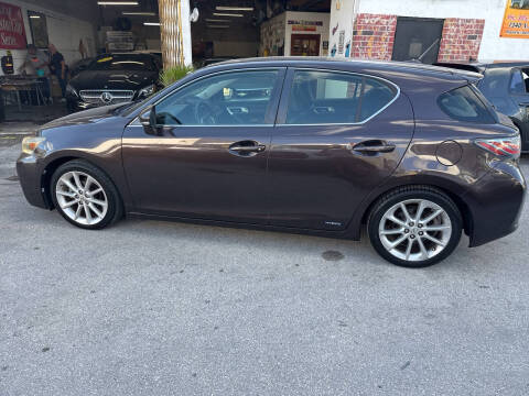 2013 Lexus CT 200h