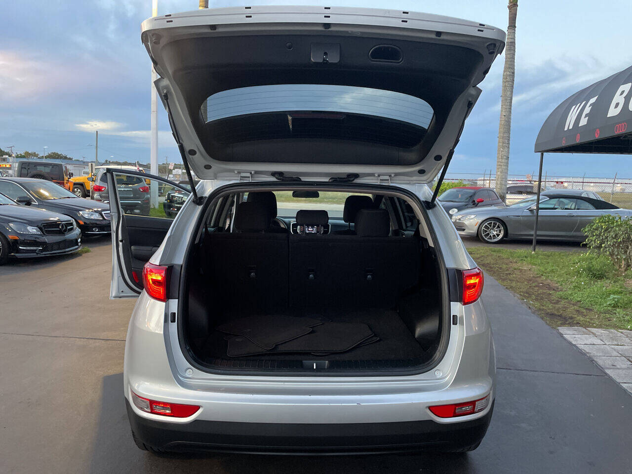 2018 Kia Sportage SUV - $14,900