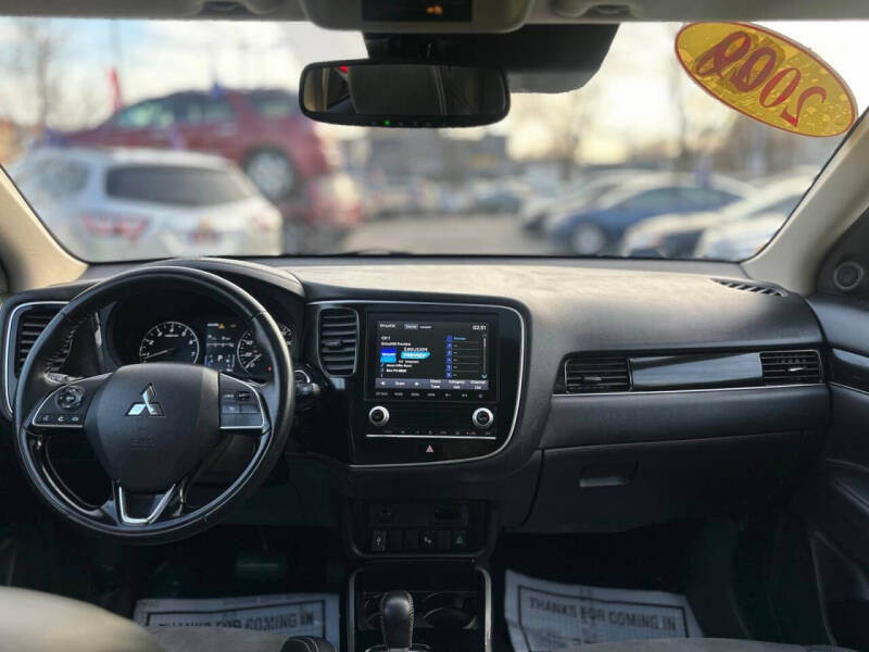 2020 Mitsubishi Outlander