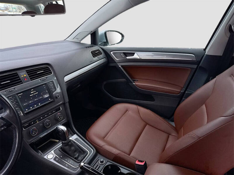 2017 Volkswagen Golf Alltrack