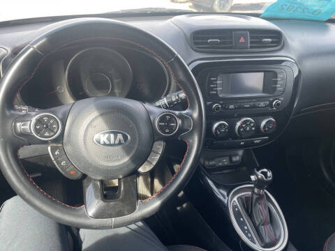 2016 Kia Soul +