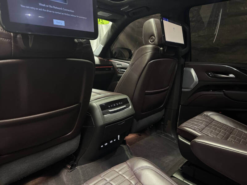 2024 Cadillac Escalade ESV Premium Luxury Platinum