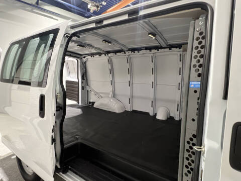 2024 Chevrolet Express 2500