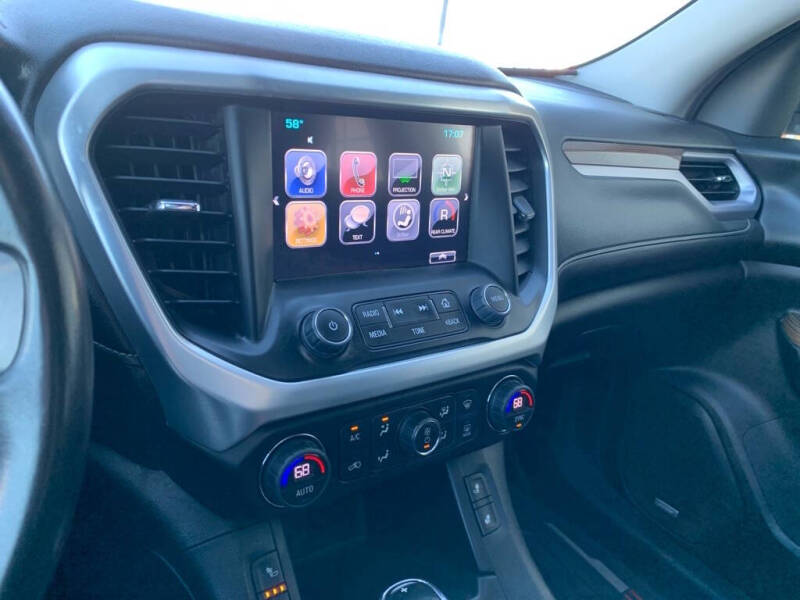 2017 GMC Acadia SLE-2