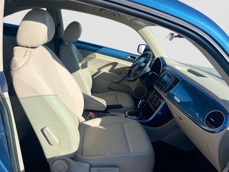 2019 Volkswagen Beetle 2.0T SE