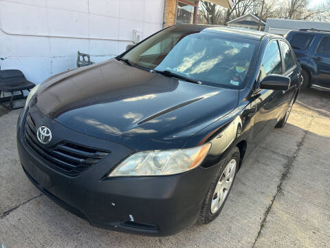 2007 Toyota Camry for sale at Best Deal Motors in Saint Charles MO