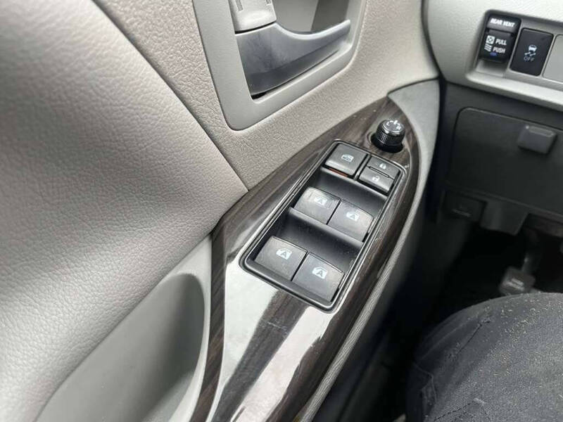 2019 Toyota Sienna XLE 8-Passenger