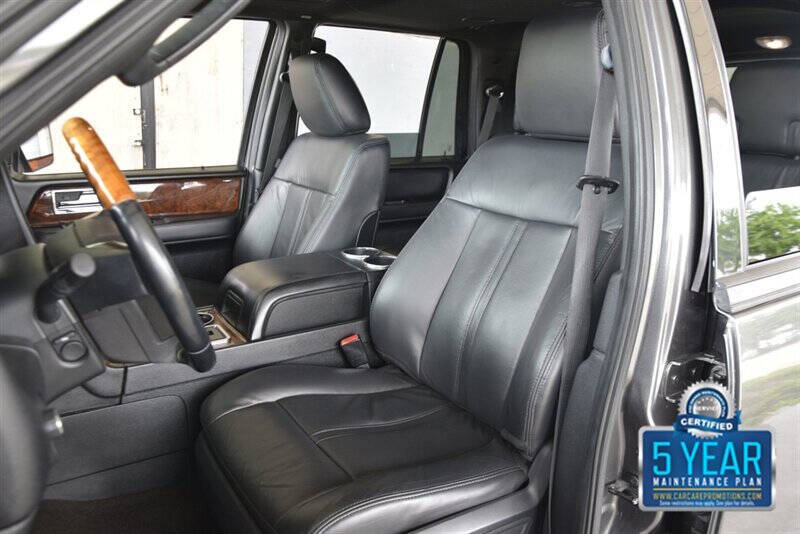 2016 Lincoln Navigator Select
