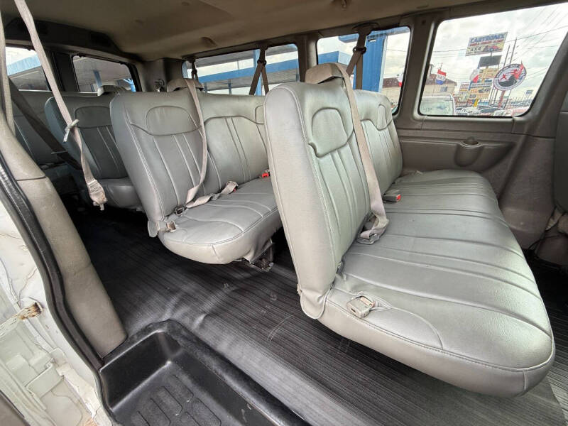 2015 Chevrolet Express LS 3500