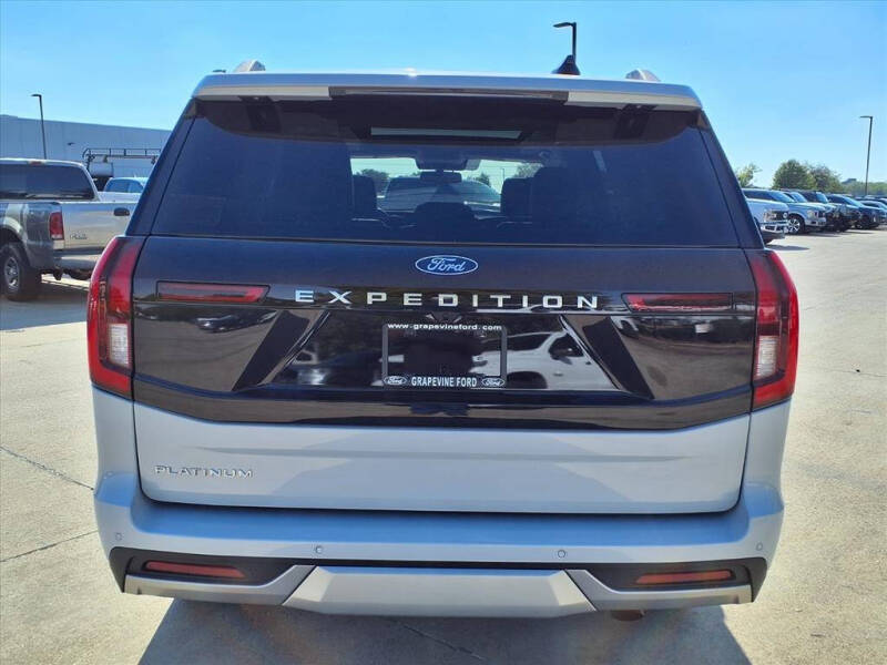 2025 Ford Expedition Platinum