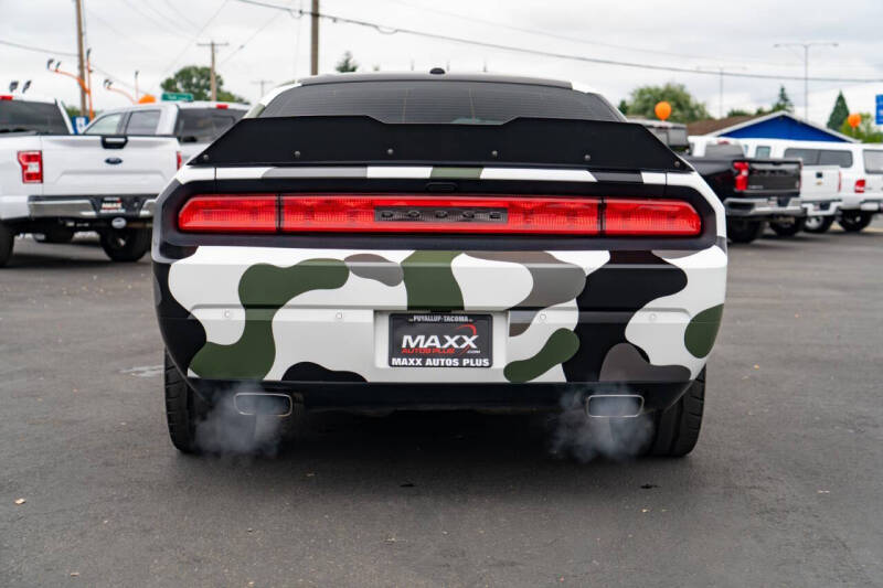 2014 Dodge Challenger SRT8 Core