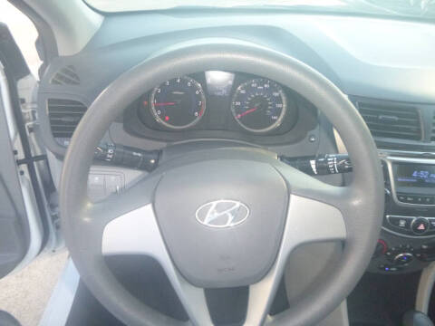 2017 Hyundai Accent SE