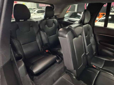 2020 Volvo XC90 T5 Momentum