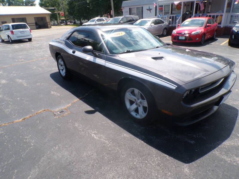 2014 Dodge Challenger SXT Plus