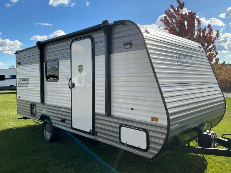 2023 Coleman 17B
