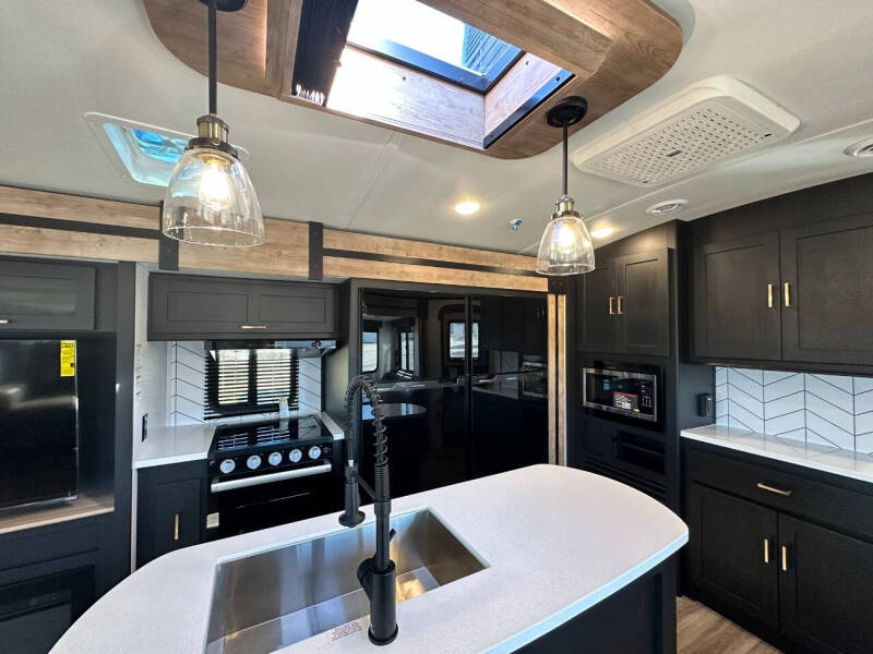 2023 Keystone RV Outback 328RL