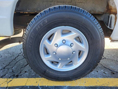 2011 Ford E-Series E-350 SD XL