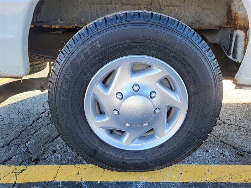 2011 Ford E-Series E-350 SD XL