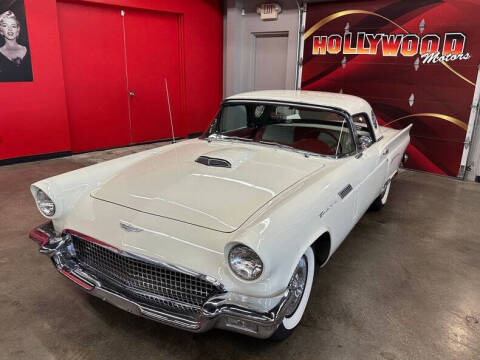 1957 Ford Thunderbird