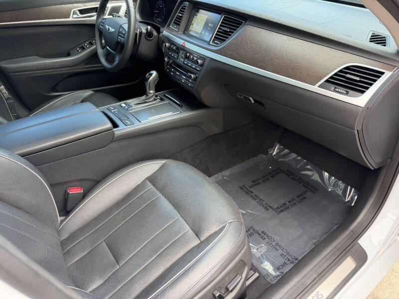 2015 Hyundai Genesis 5.0L