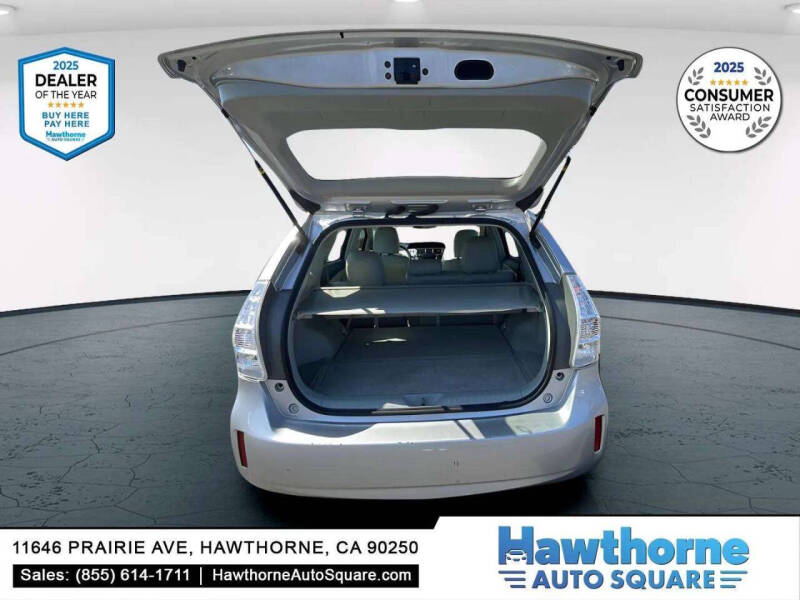 2012 Toyota Prius v Two