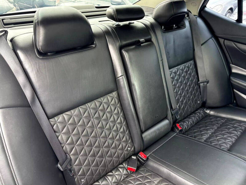 2016 Nissan Maxima Platinum