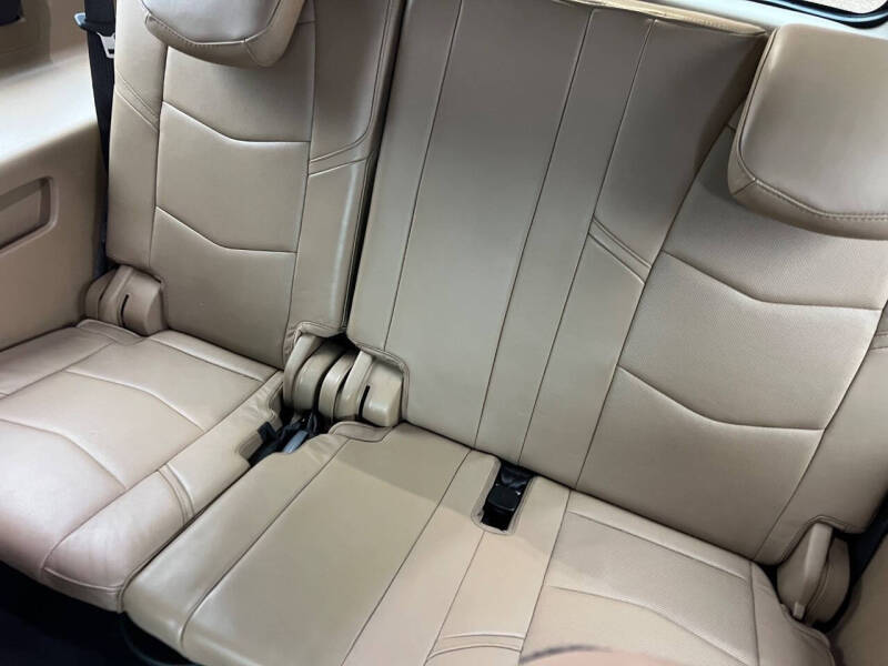 2018 Cadillac Escalade ESV Platinum