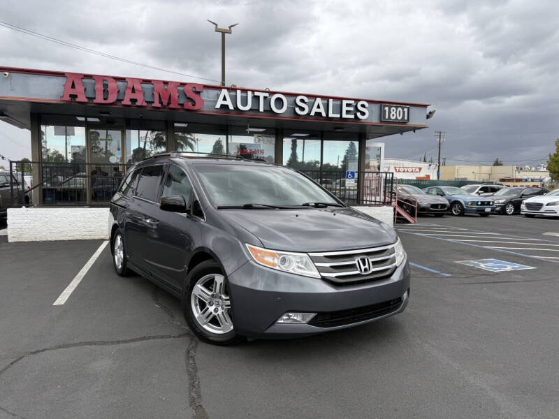 2012 Honda Odyssey Touring's photo