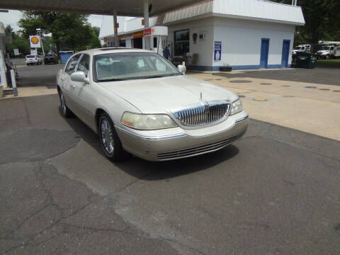 2006 Lincoln Town Car Designer Series