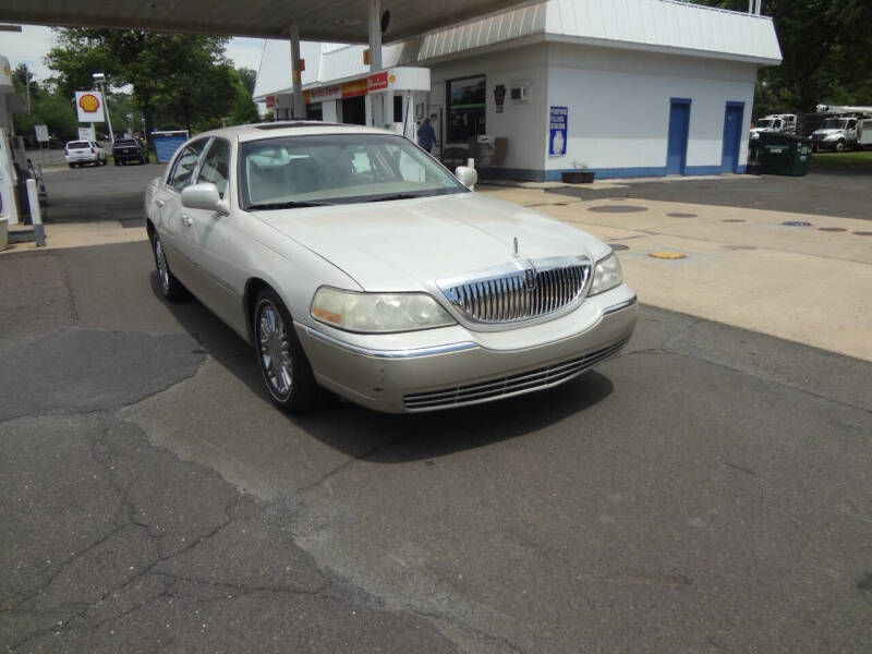 2006 Lincoln Town Car Designer Series