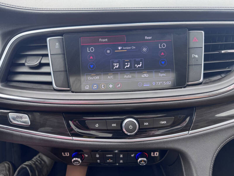 2020 Buick Enclave Essence
