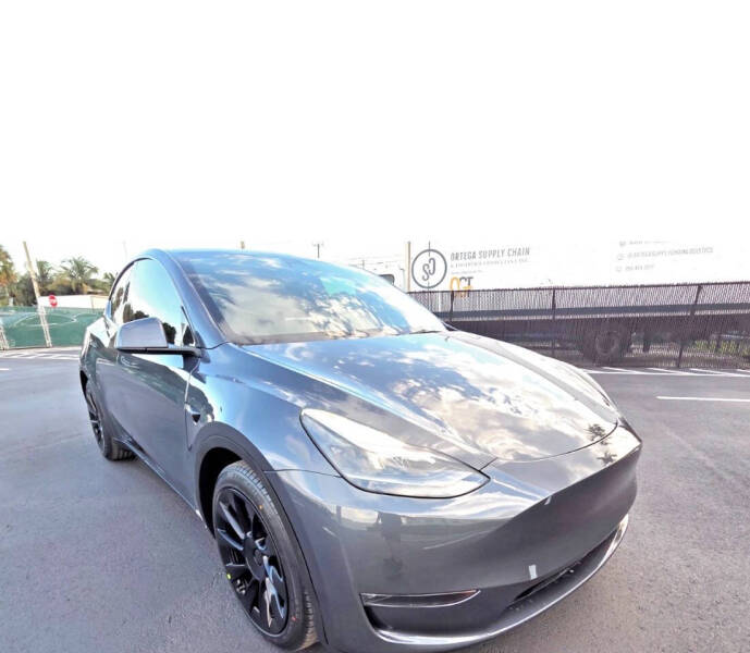 2023 Tesla Model Y Long Range