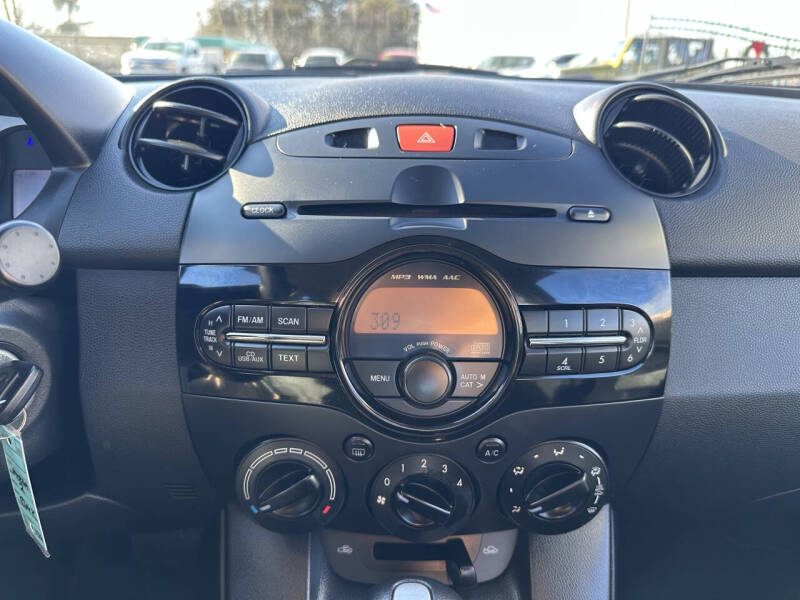 2013 Mazda MAZDA2 Touring