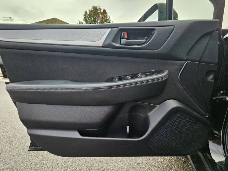 2018 Subaru Outback 2.5i