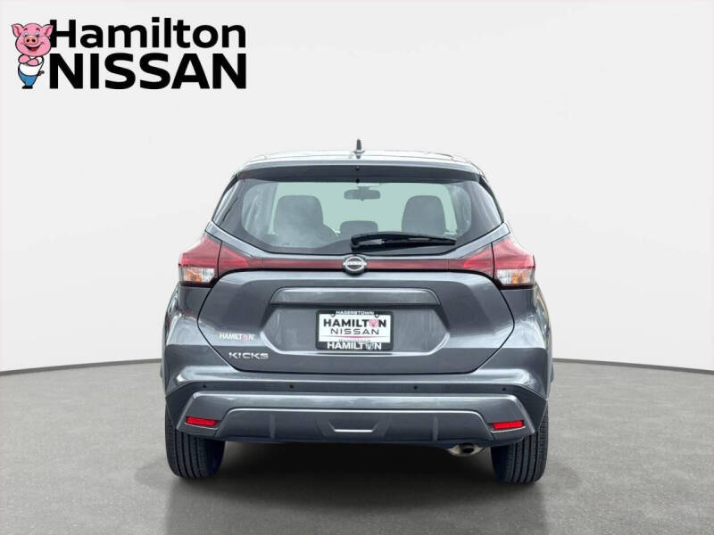 2023 Nissan Kicks S