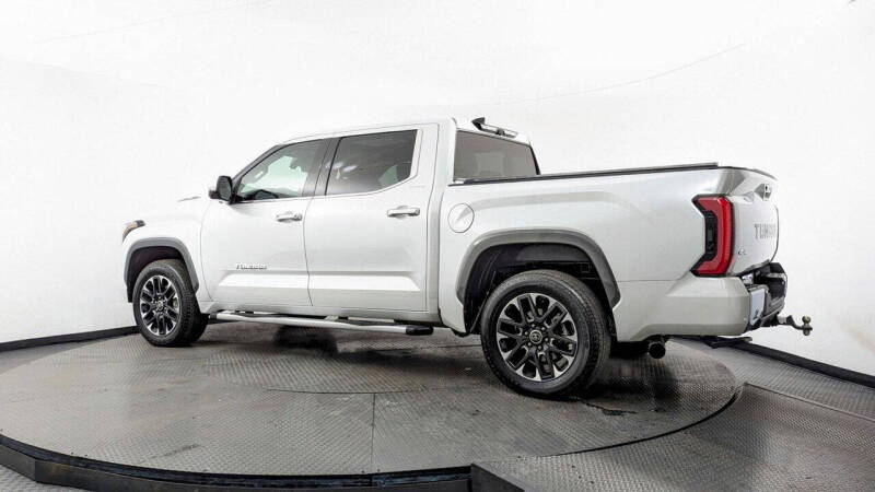 2023 Toyota Tundra Limited HV