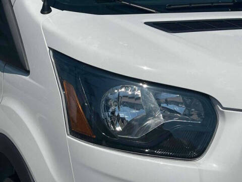 2025 Ford Transit 250