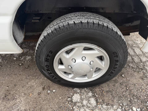 2013 Ford E-Series E-350 SD XLT