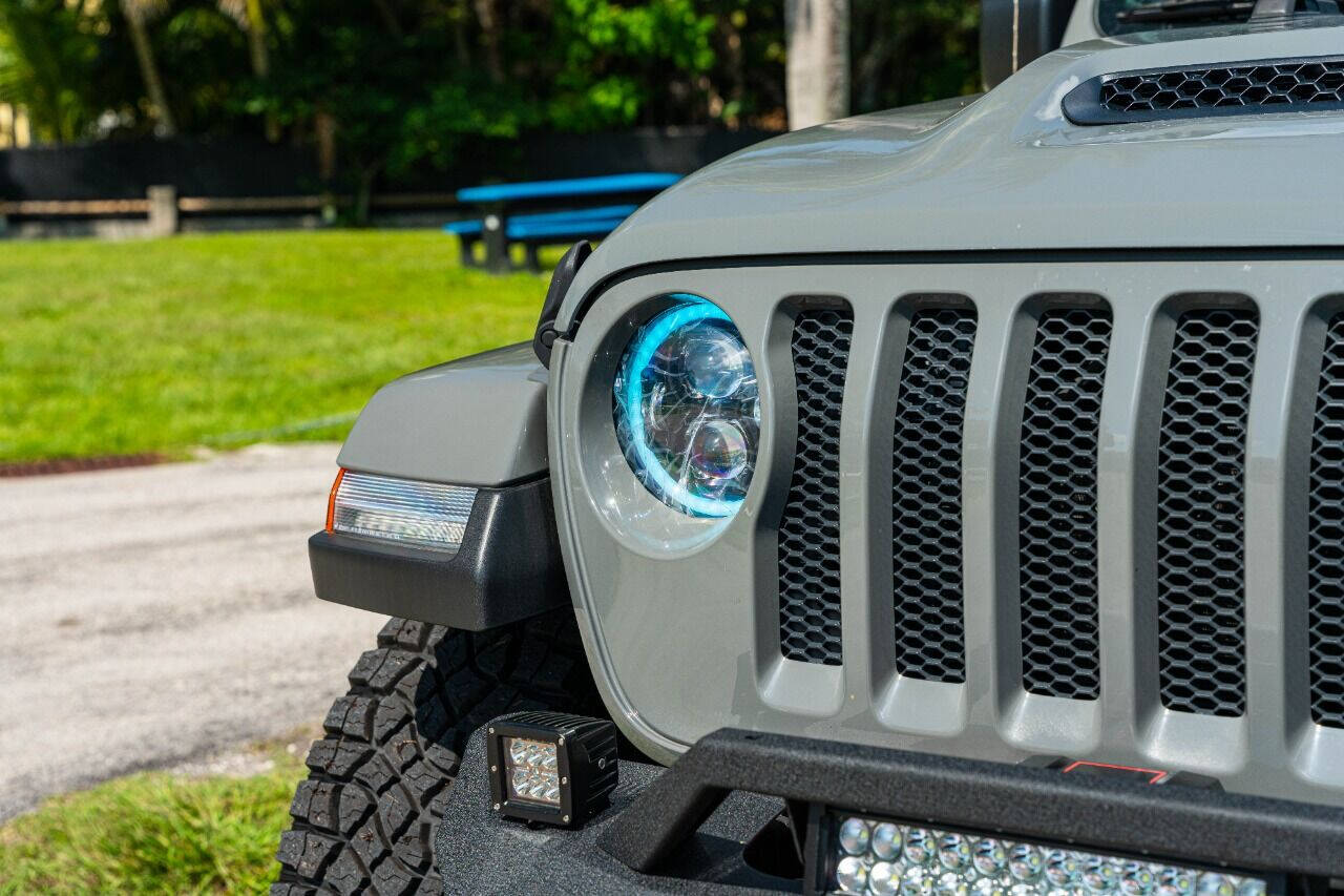 2021 JEEP Wrangler SUV / Crossover - $48,999