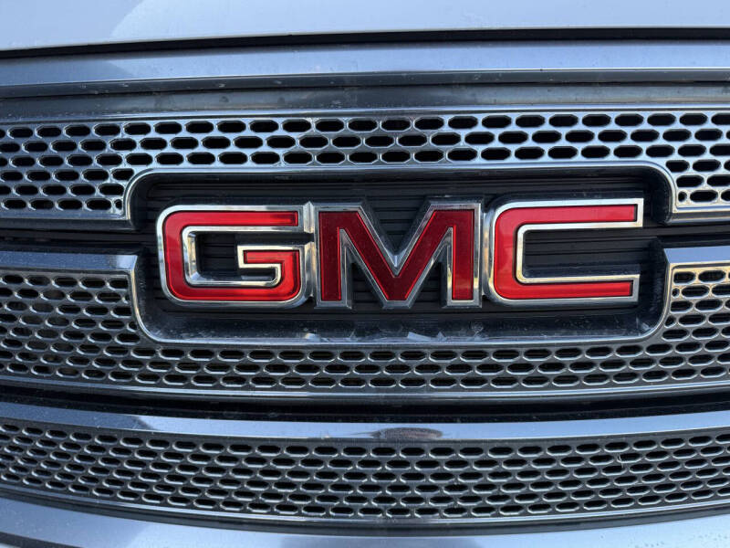 2016 GMC Acadia Denali