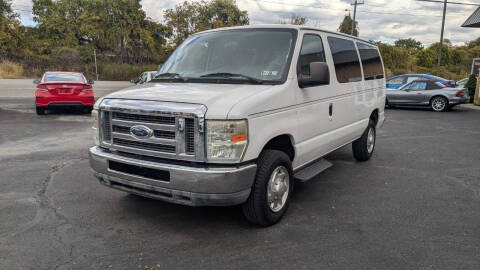 2011 Ford E-Series E-350 SD XLT