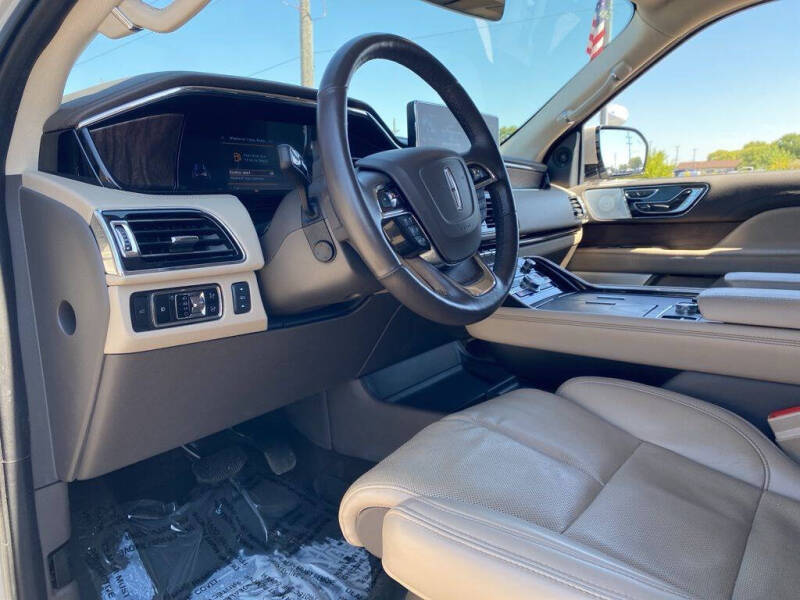 2023 Lincoln Navigator L Reserve