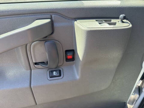 2023 Chevrolet Express 2500